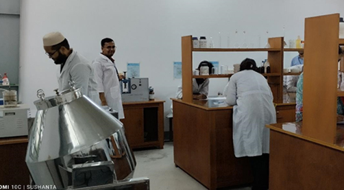 Pharmaceutical Technology and Cosmetology Lab